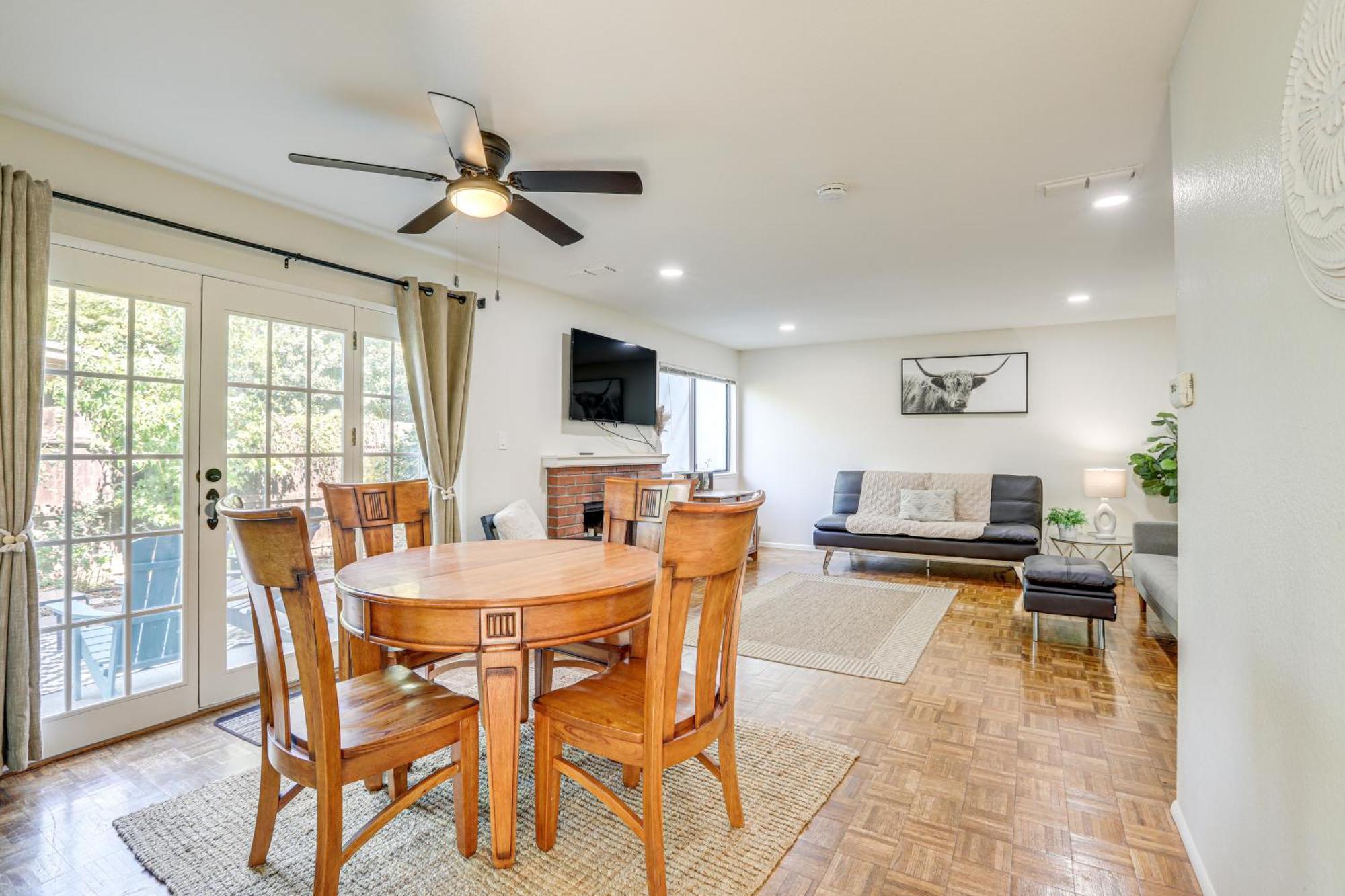 Holiday home Modern Townhome With Patio! Sacramento